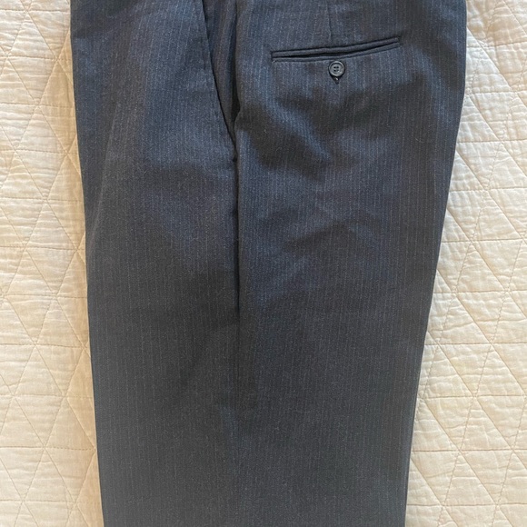 J. G. HOOK Vintage 80’s Subtle Stripe 2-Button Wool Suit in Charcoal Size 40 R - Picture 3 of 14